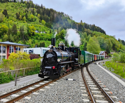 Dampfzug der Pinzgauer Lokalbahn